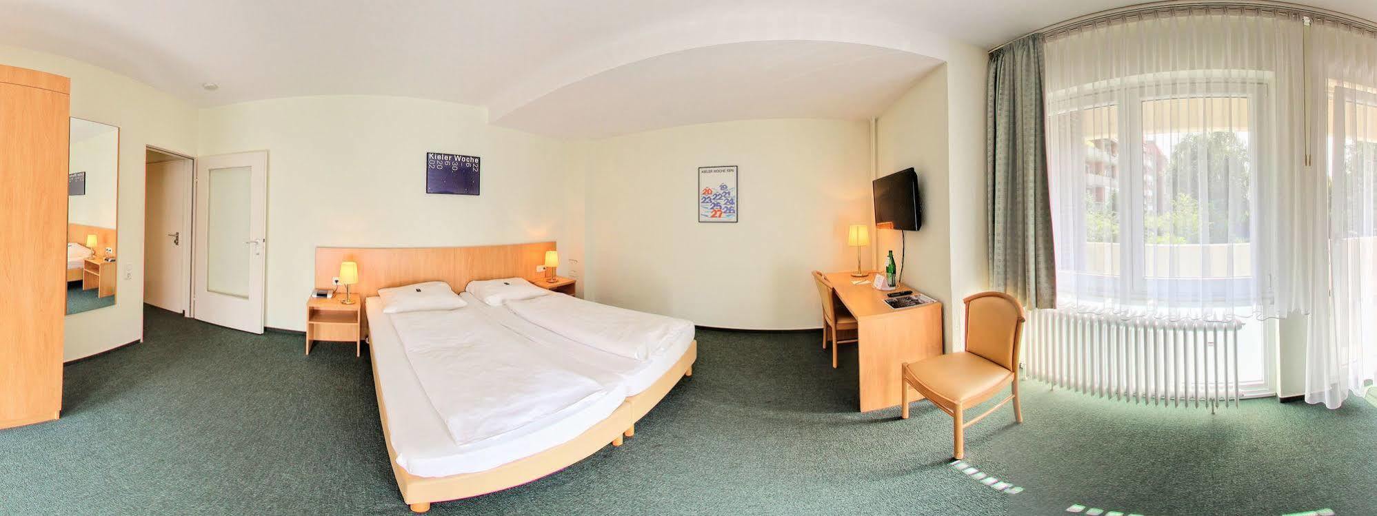 Hotel Wiking كيل المظهر الخارجي الصورة