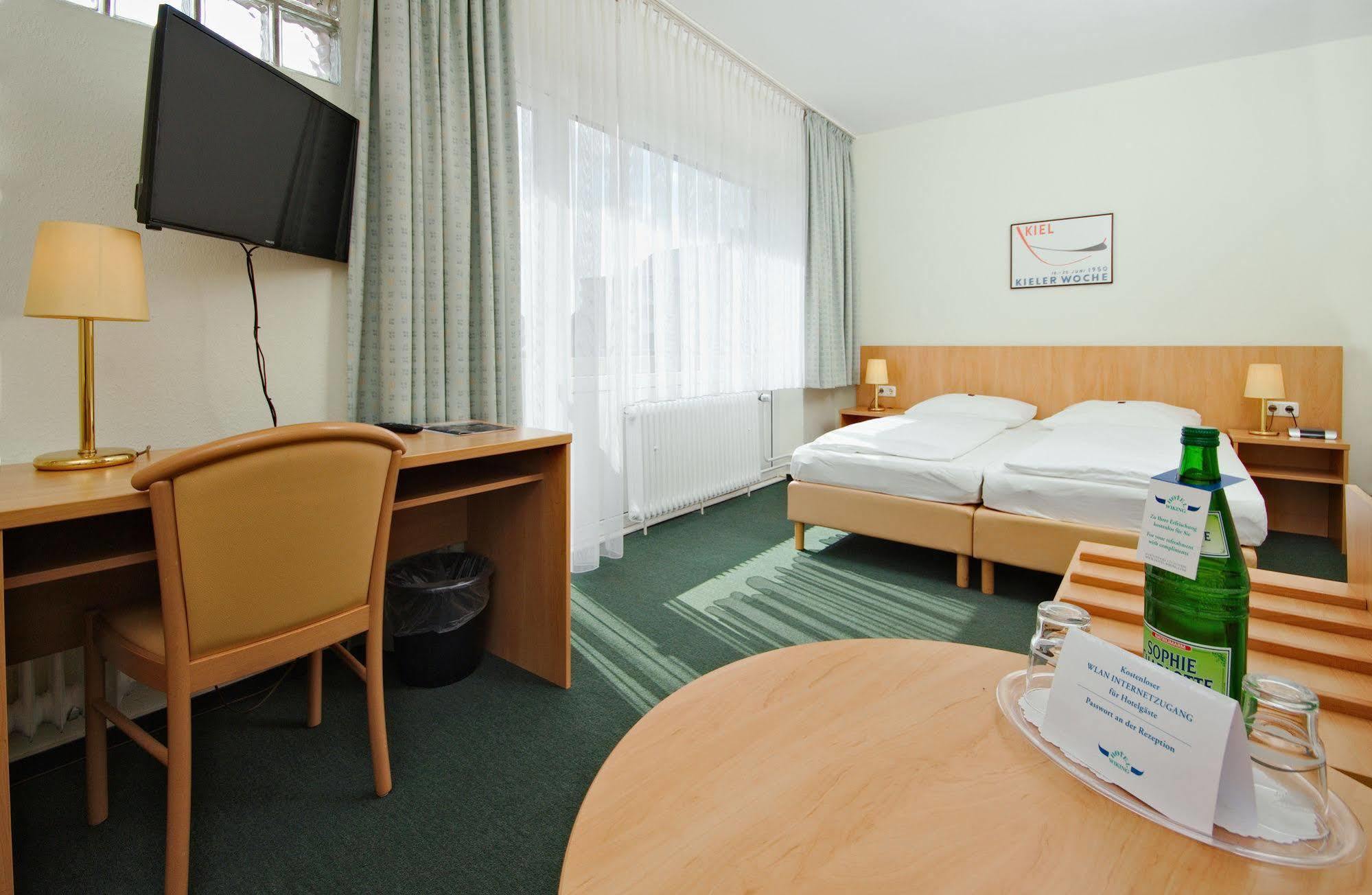 Hotel Wiking كيل المظهر الخارجي الصورة